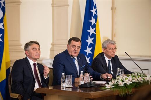 Iz Sindikata državnih službenika pisali Dodiku, Komšiću u Džaferoviću: Omalovažavajući položaj nećemo više trpjeti