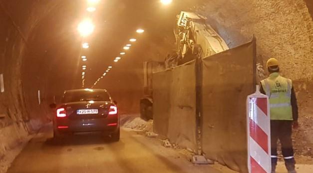 Stanje na putevima: Radovi u tunelima Ivan i Crnaja, saobraća se jednom trakom