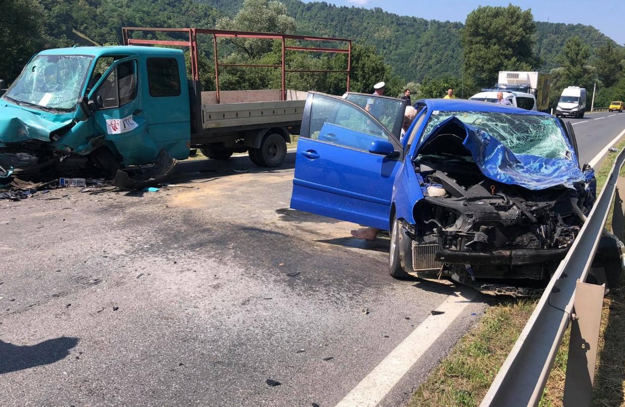 Nova nesreća na M17: Sudar tri vozila, ima povrijeđenih, saobraćaj obustavljen