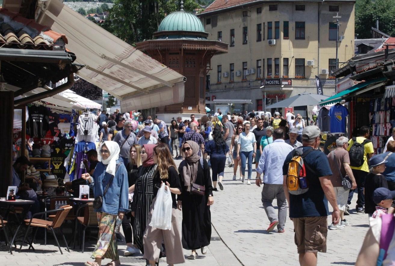 Sarajevo u julu posjetilo 41.508 gostiju - Avaz