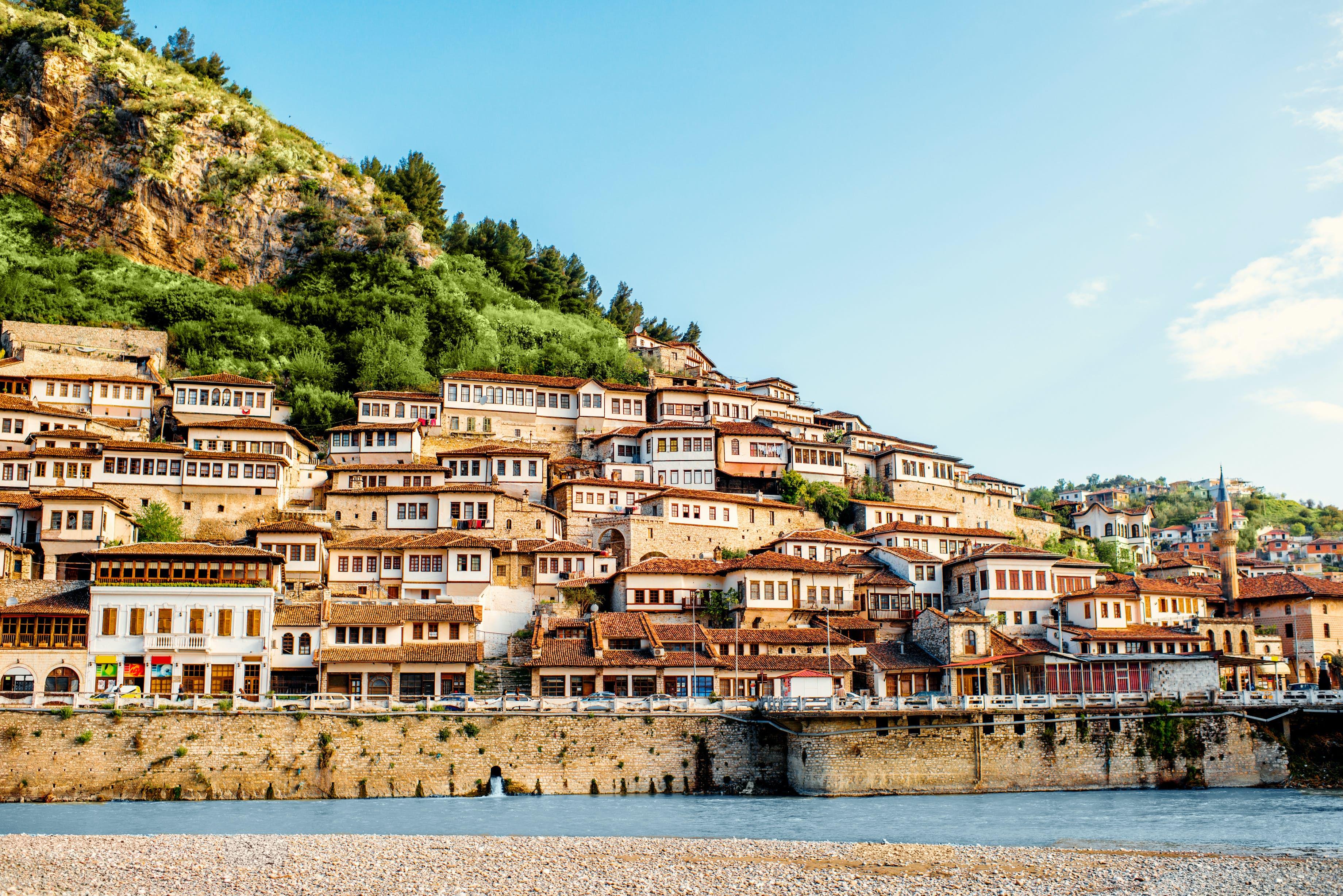 Berat, albanski "grad s hiljadu prozora"