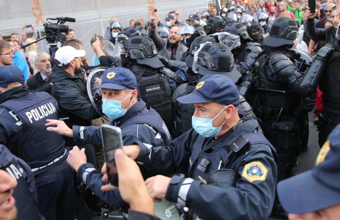 Epilog protesta u Ljubljani: Povrijeđeno šest policajaca, privedeno 25 osoba