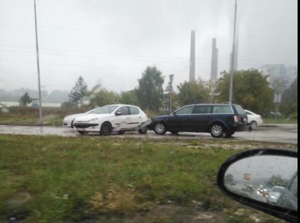 Saobraćajna nesreća u kružnom toku kod Termoelektrane Tuzla