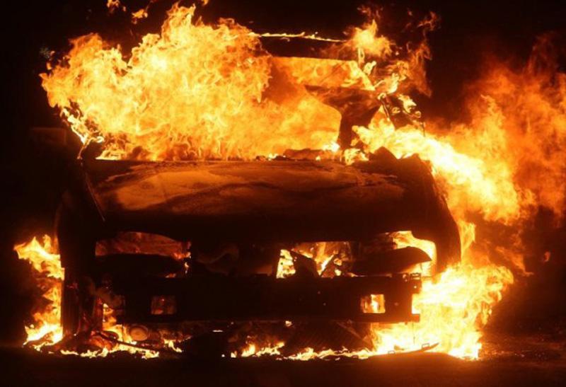 Uhapšen piroman koji je u Rogatici zapalio BMW