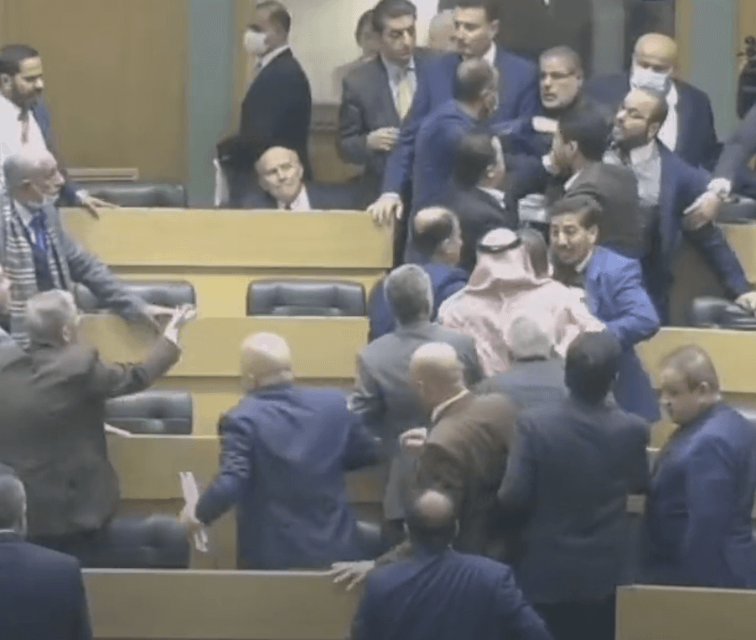 Tuča u parlamentu Jordana - Avaz
