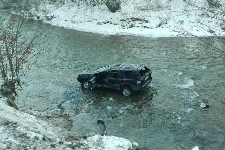 Automobil sletio u Vrbanju, jedna osoba poginula