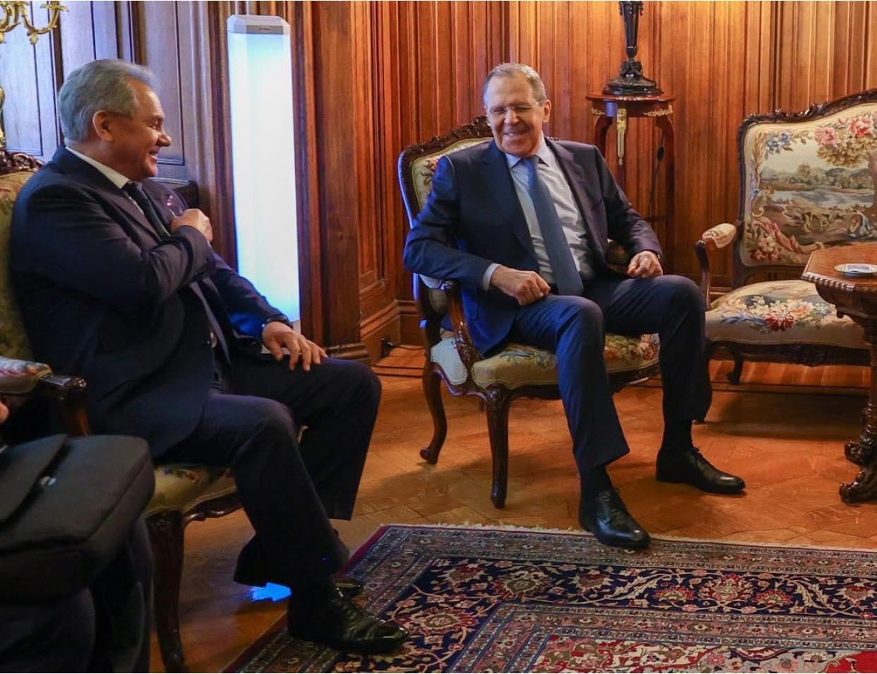 Marija Zaharova, glasnogovornica ruske diplomatije objavila fotografiju Lavrova i Šojguja na "dan invazije" - Avaz