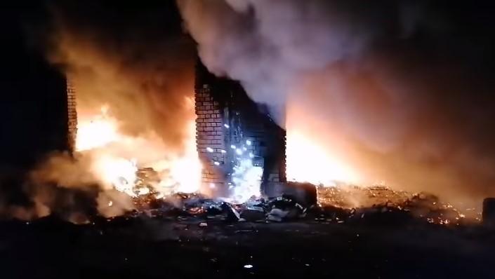 Snimak požara ispod tribine stadiona - Avaz