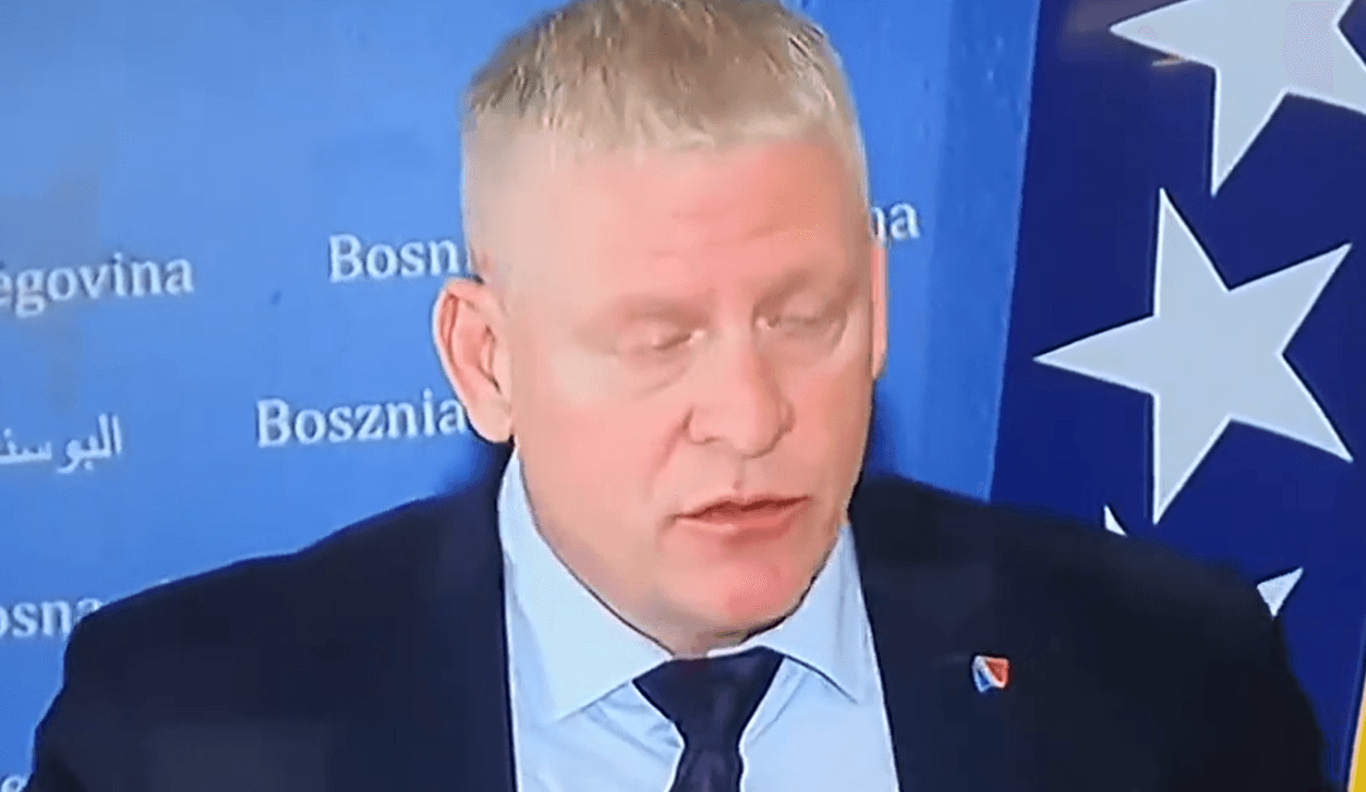 Komšićev Zlatan Begić burno reagirao na pitanje o sankcijama Asimu Sarajliću: Nećemo napustiti koaliciju sa SDA!