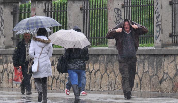 Vrijeme u BiH: Oblačno, kiša i pljuskovi