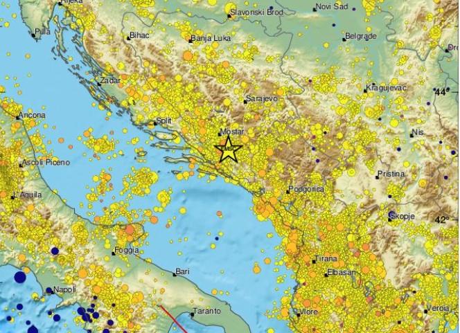 Obojene tačke predstavljaju zemljotrese koji su pogodili regiju od 1960. do danas - Avaz
