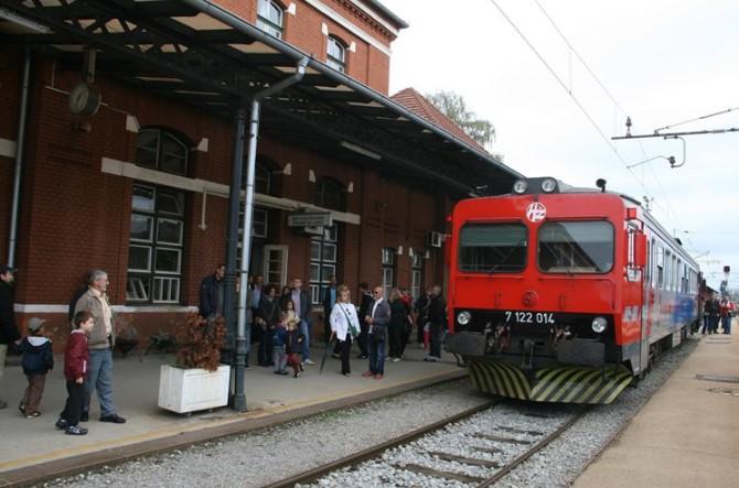 Drama na željezničkoj stanici - Avaz