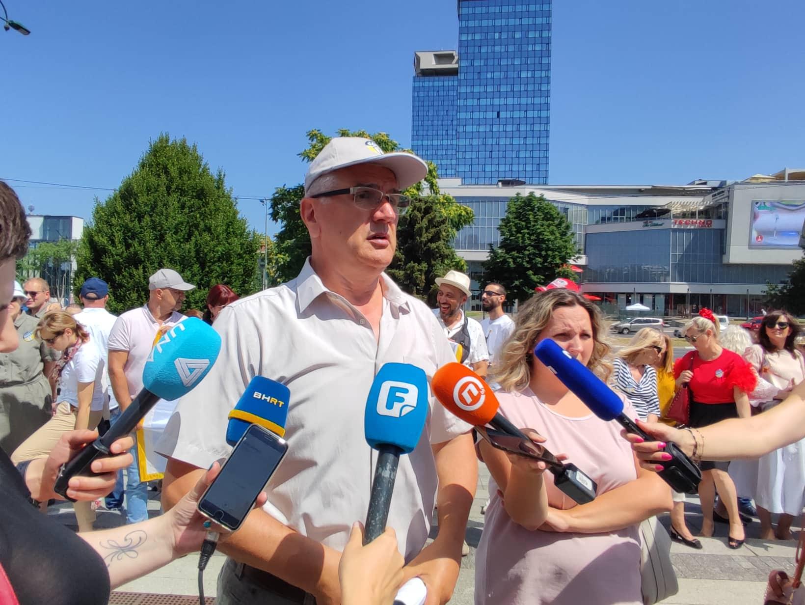 Karčić: Šesti put organizujemo proteste - Avaz
