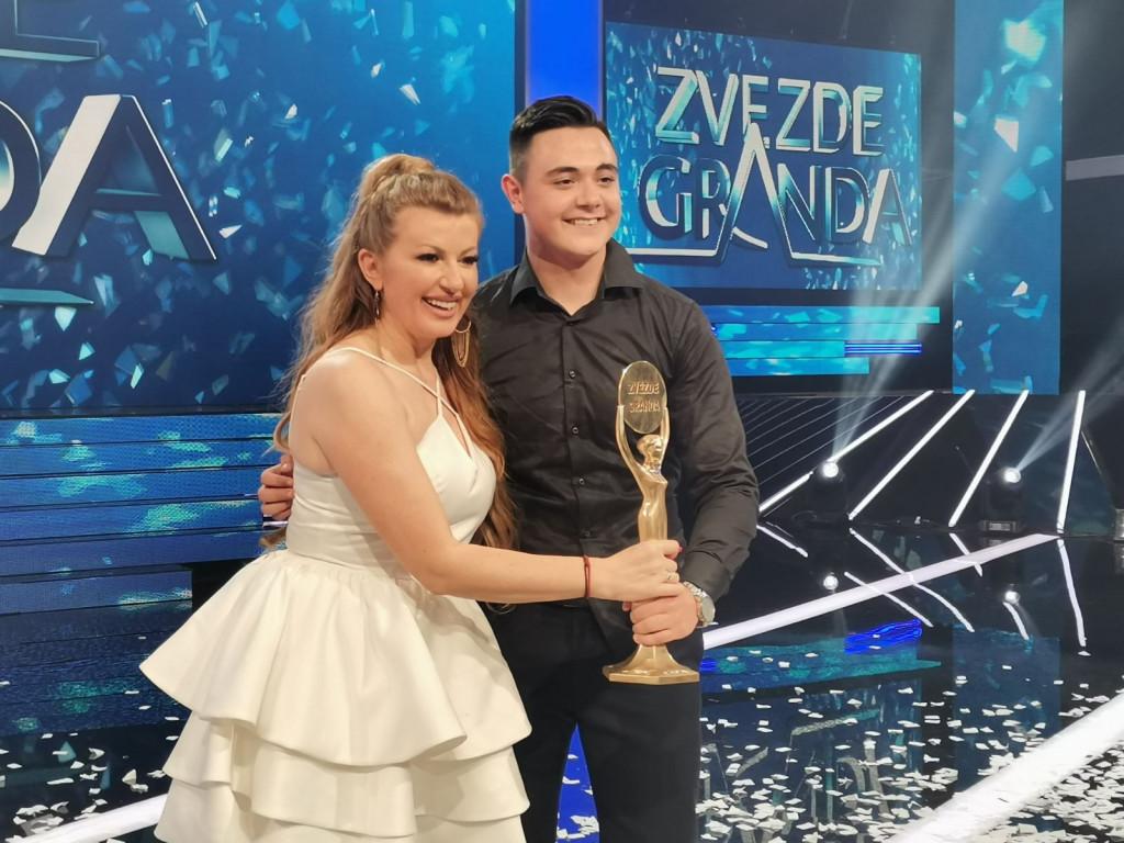 Viki Miljković za "Avaz": Sutra veliki pobjednički koncert Nermina Handžića na stadionu u Tešnju