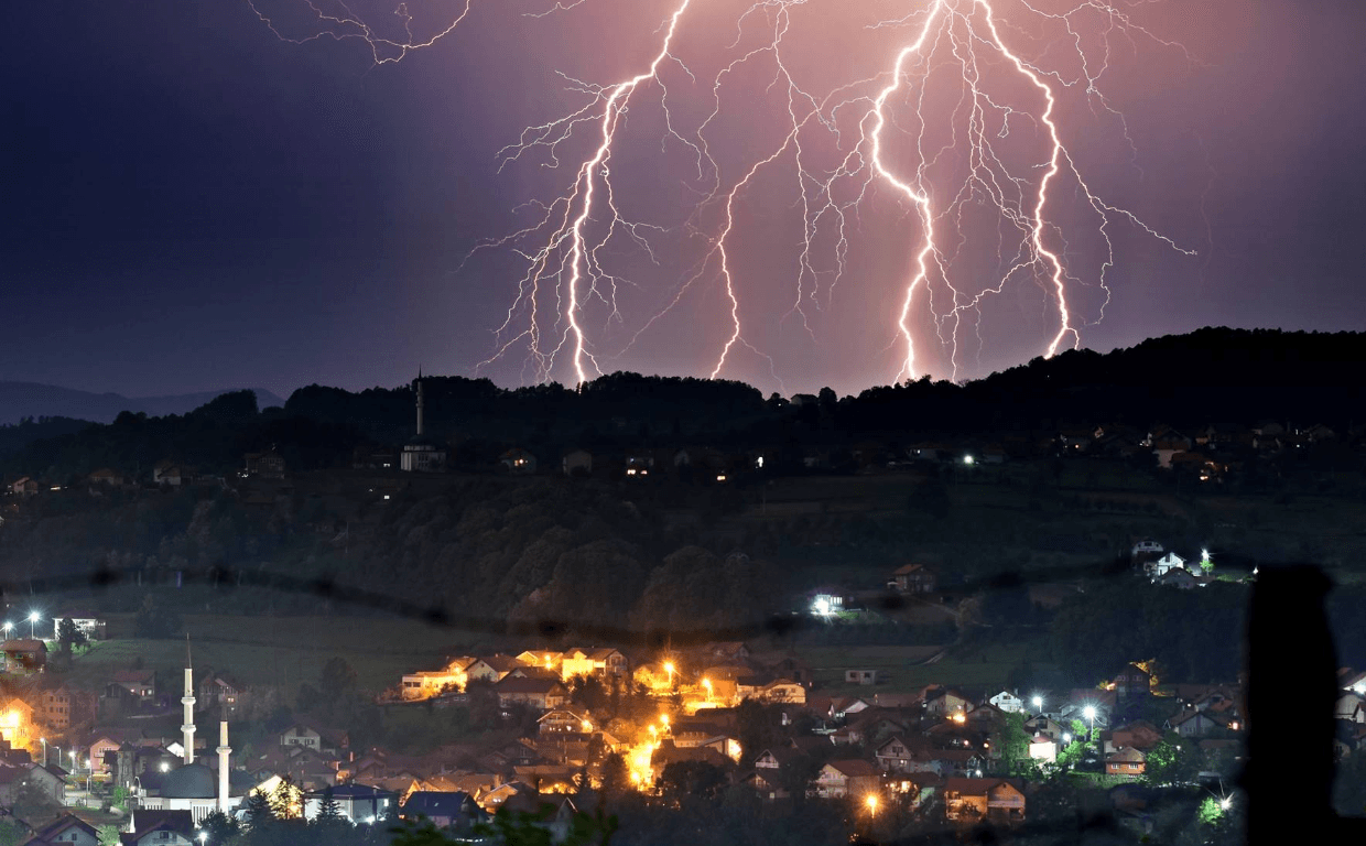 Bosanski lovci na oluje upozorili: Pod uticajem smo ciklone "Luna", ne gledajte u nebo nego u meteorološki radar