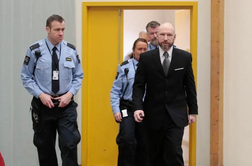 Terorista Anders Brejvik tužio norvešku Vladu da bi izašao iz samice