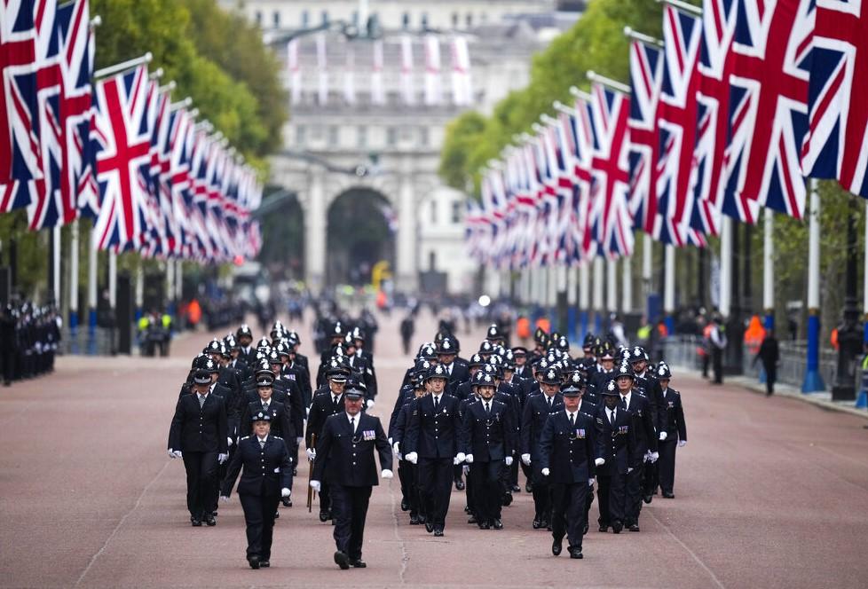 Vestminster: 10.000 policajaca osigurava sprovod Elizabete II