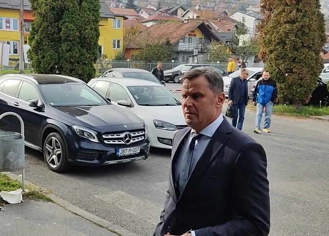 Nastavak suđenja respiratorskoj mafiji: Pogledajte dolazak crnolistaša Novalića i ostalih