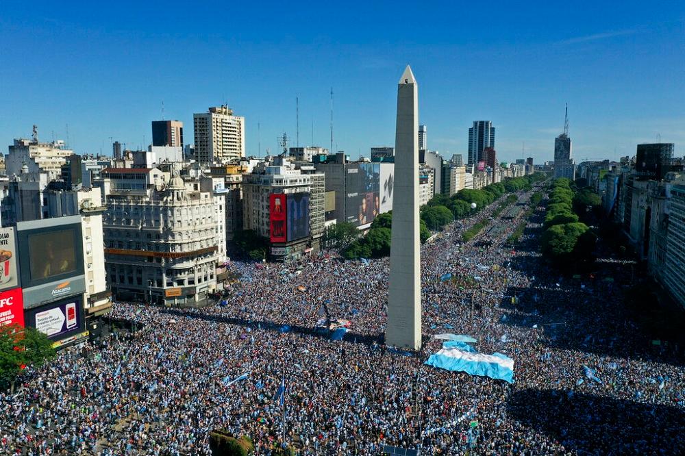 Nevjerovatne scene: Sve se trese u Buenos Airesu, Argentinci su na ovo čekali 36 godina