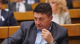 Radović ispunio obećanje: Vratio mandat SDS-u i povukao se iz politike