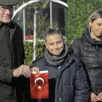 Ambasador Girgin posjetio dječaka koji prodajom čaja pomaže žrtvama zemljotresa u Turskoj