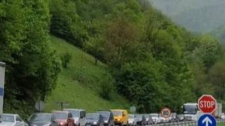 Zabrana saobraćaja za teretna vozila danas i sutra na putnom pravcu Jajce-Crna Rijeka 