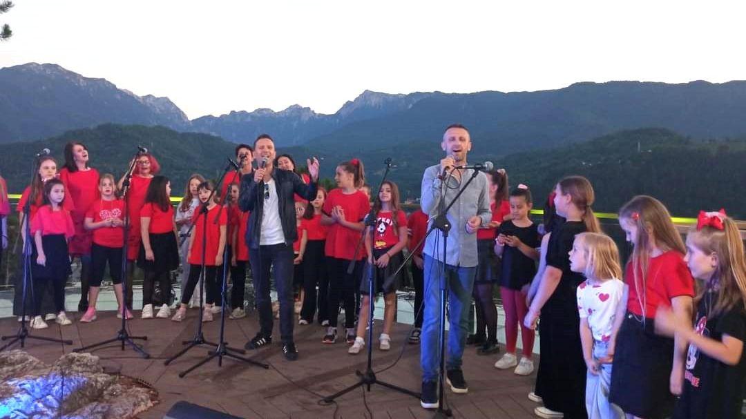 Koncert "Za tvojih šestočetrdesetdvije" u Parku Vrtaljica: Kulturna udruženja i muzičari iz Konjica čestitali Dan grada