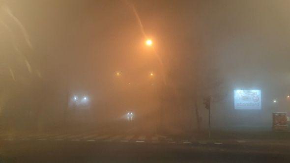 Gusta magla se spustila na Sarajevo - Avaz