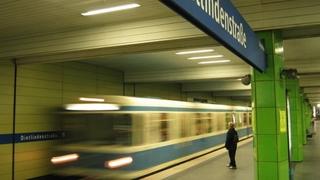 Afganistanac (20) silovao poljskog studenta (18) u podzemnoj željeznici