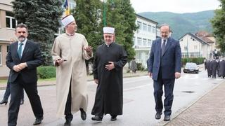Reisu-l-ulema uručio  Povelju Turhan Emin-beg „Kapija hajra“ dr. Mehmetu Gormezu i dr. Edinu Ramiću