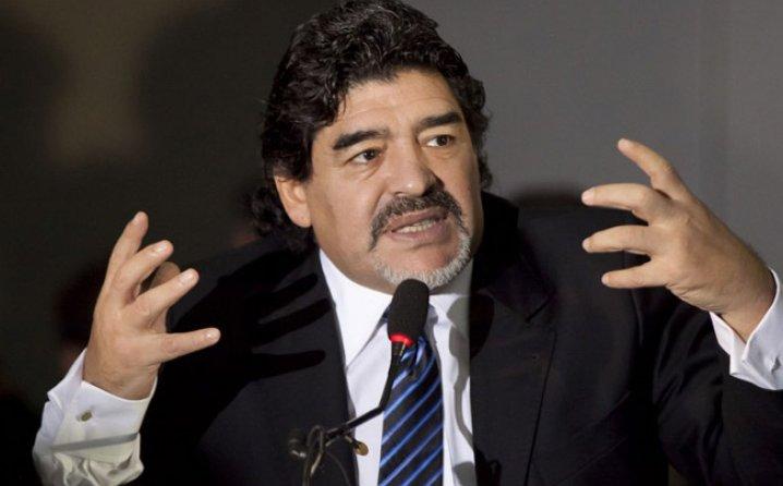 Maradona najavio da će tužiti proizvođača popularne igrice PES!