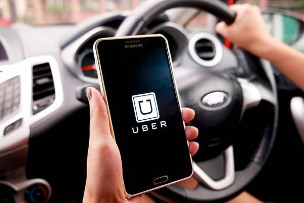Uber istrajan u borbi za licencu u Londonu
