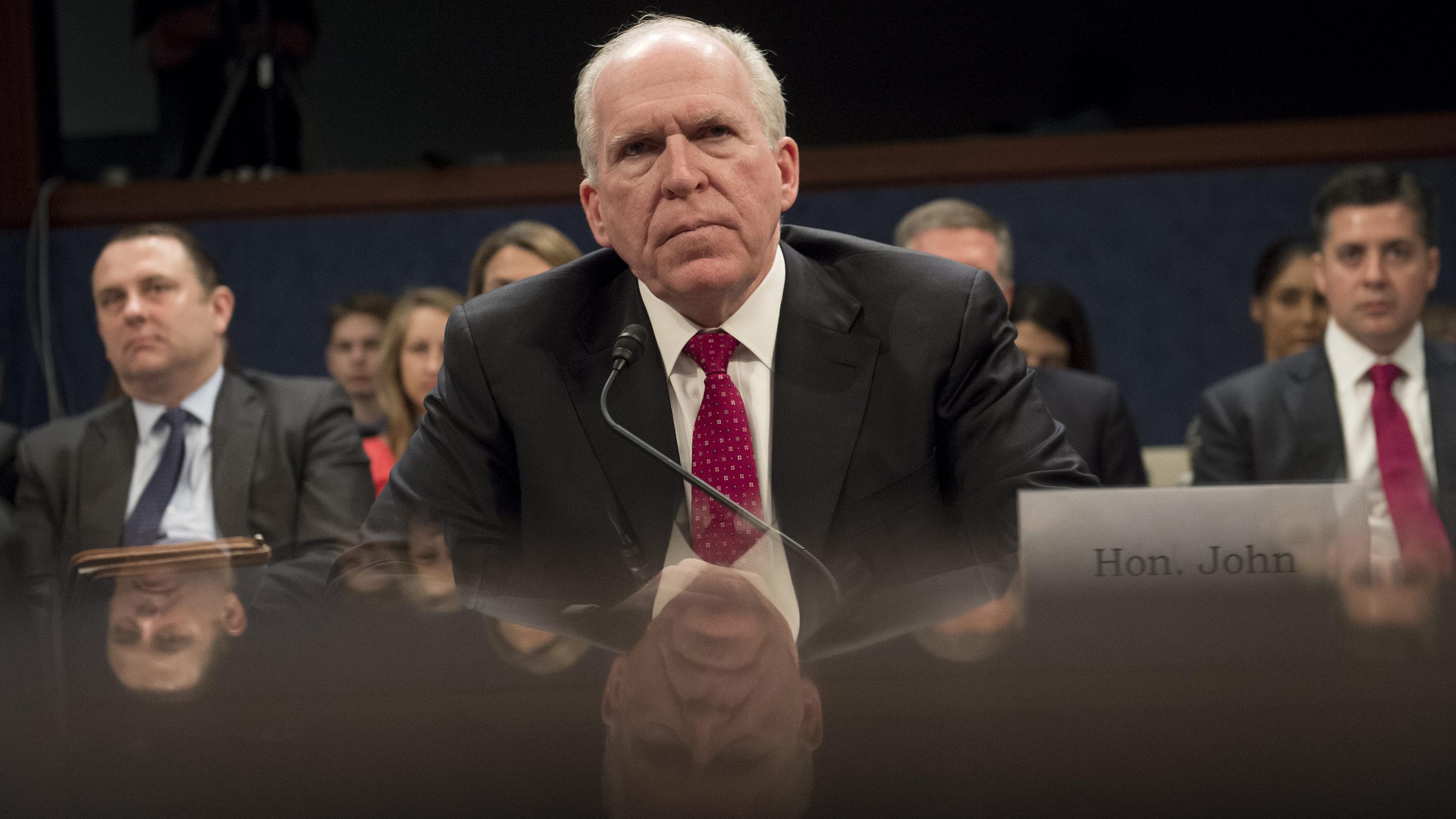 Bivši direktor CIA-e: Tramp se plaši Putina, Rusi i Kina hoće da ga izigraju