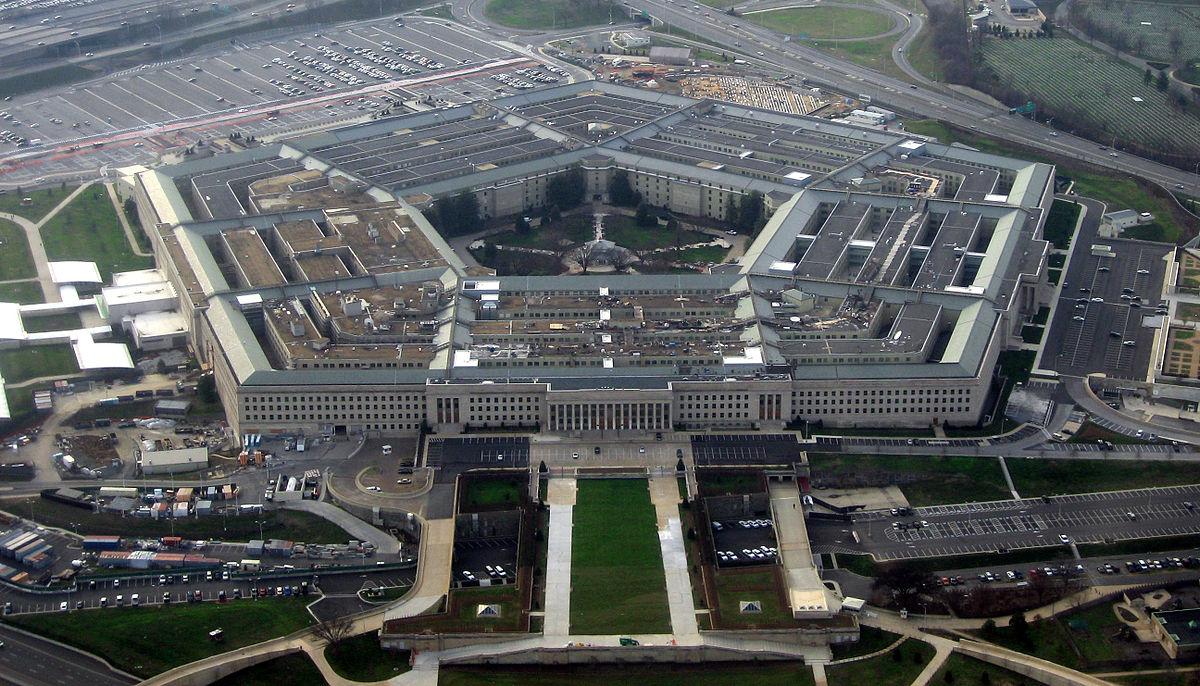 Pentagon slučajno objavio tvit u kojem Trampa pozivaju na ostavku