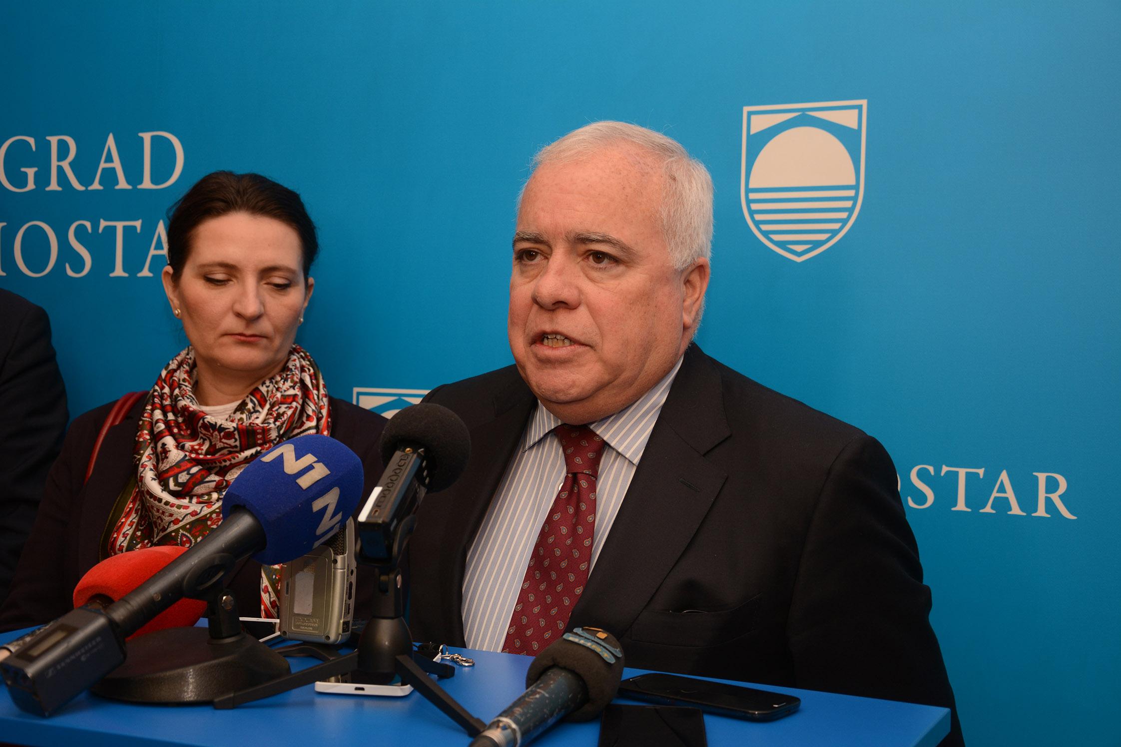 Hirn: OHR neće nametati nikakva rješenja za Dom naroda i Mostar