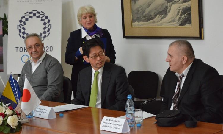Vlada Japana: 230.000 KM za obnovu dvije osnove škole u Kladnju i Višegradu