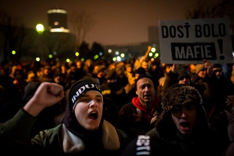 Više od 10.000 Slovaka marširalo zbog ubistva novinara