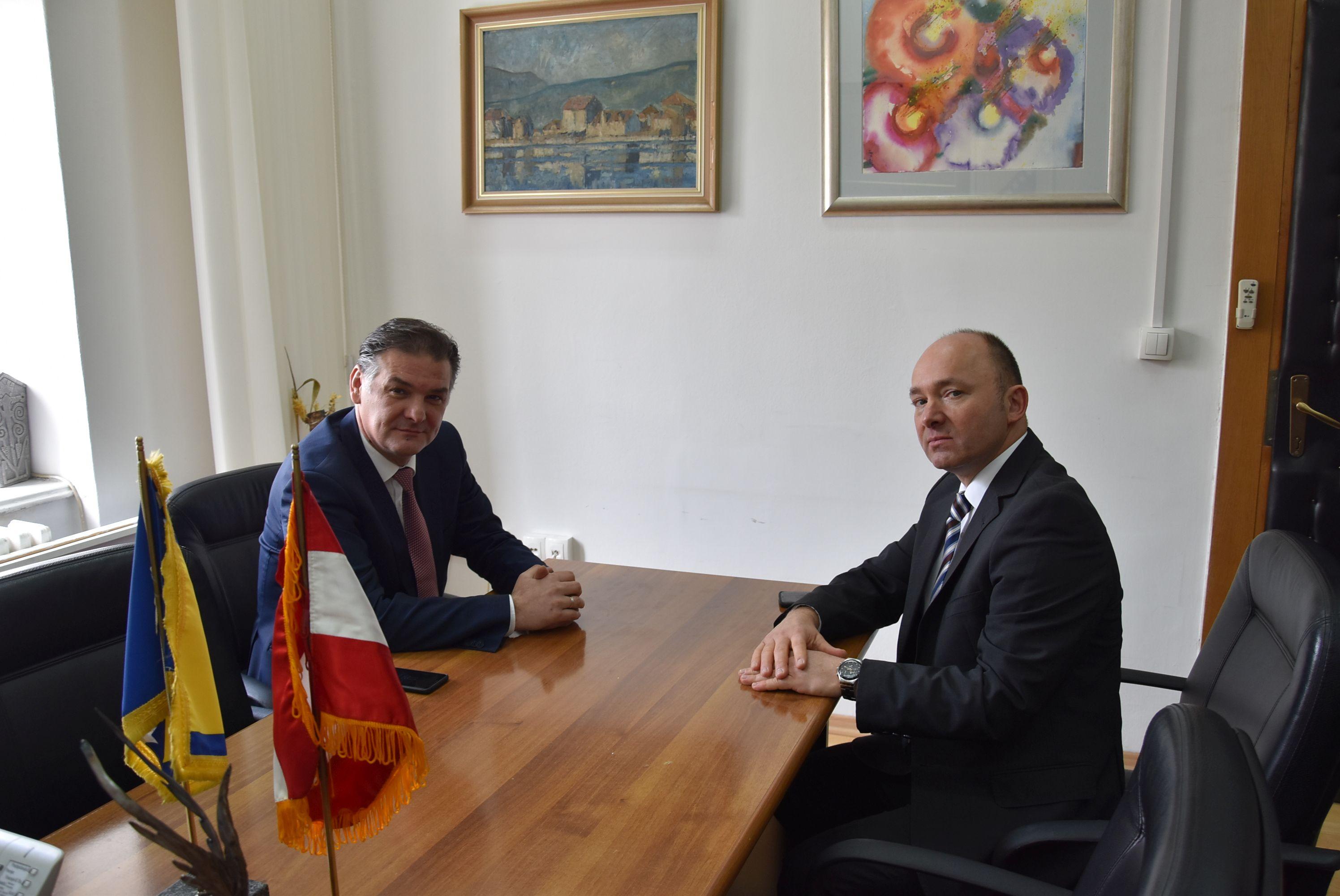 Ministar Kurić i ambasador Pamer: Uspješna saradnja će se nastaviti