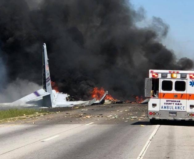 SAD: U padu vojnog teretnog aviona poginulo pet osoba