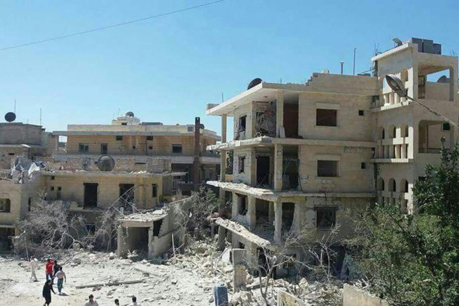 U zračnom udaru na sirijsko selo ubijene 44 osobe: Očekuje se rast broja smrtno stradalih