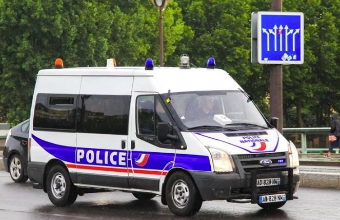 Francuski sud istražuje devet muškaraca i ženu, sumnja se da su planirali napad na muslimane