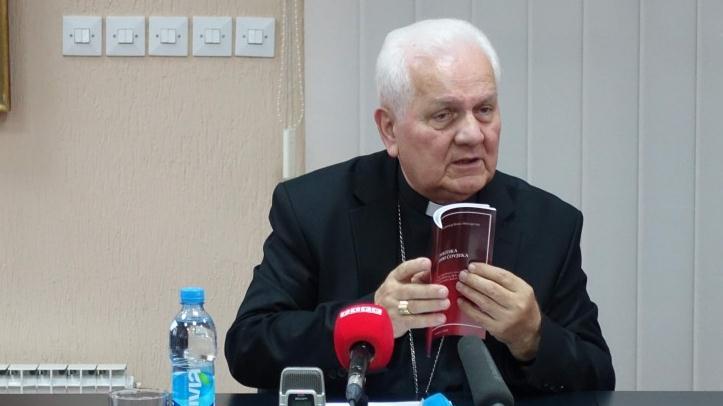 Biskup Komarica pozvao na čitanje knjižice "Politika po mjeri čovjeka"
