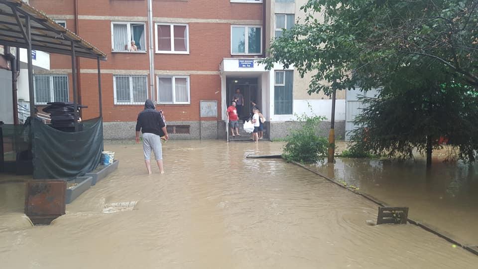 Nakon svake jače kiše zeničko naselje Radakovo bude pod vodom