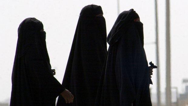 Masovna tuča žena u burkama u Saudijskoj Arabiji: Prolaznici u šoku posmatrali