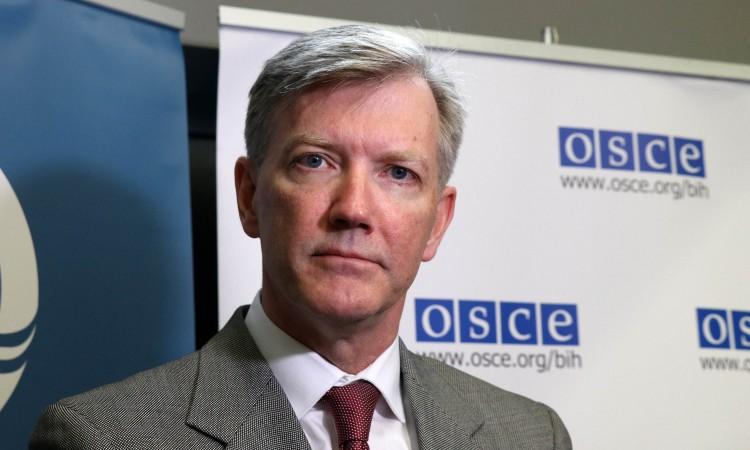 Brus Berton, šef Misije OSCE-a u BiH: Kandidati, ma dajte, molim vas!