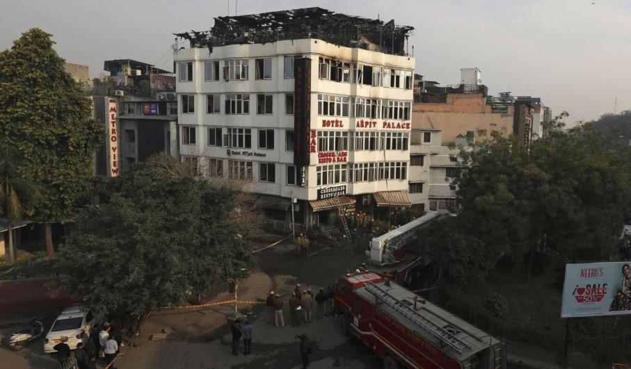 Izbio požar u hotelu u Nju Delhiju, poginulo 17 ljudi, među njima i dijete
