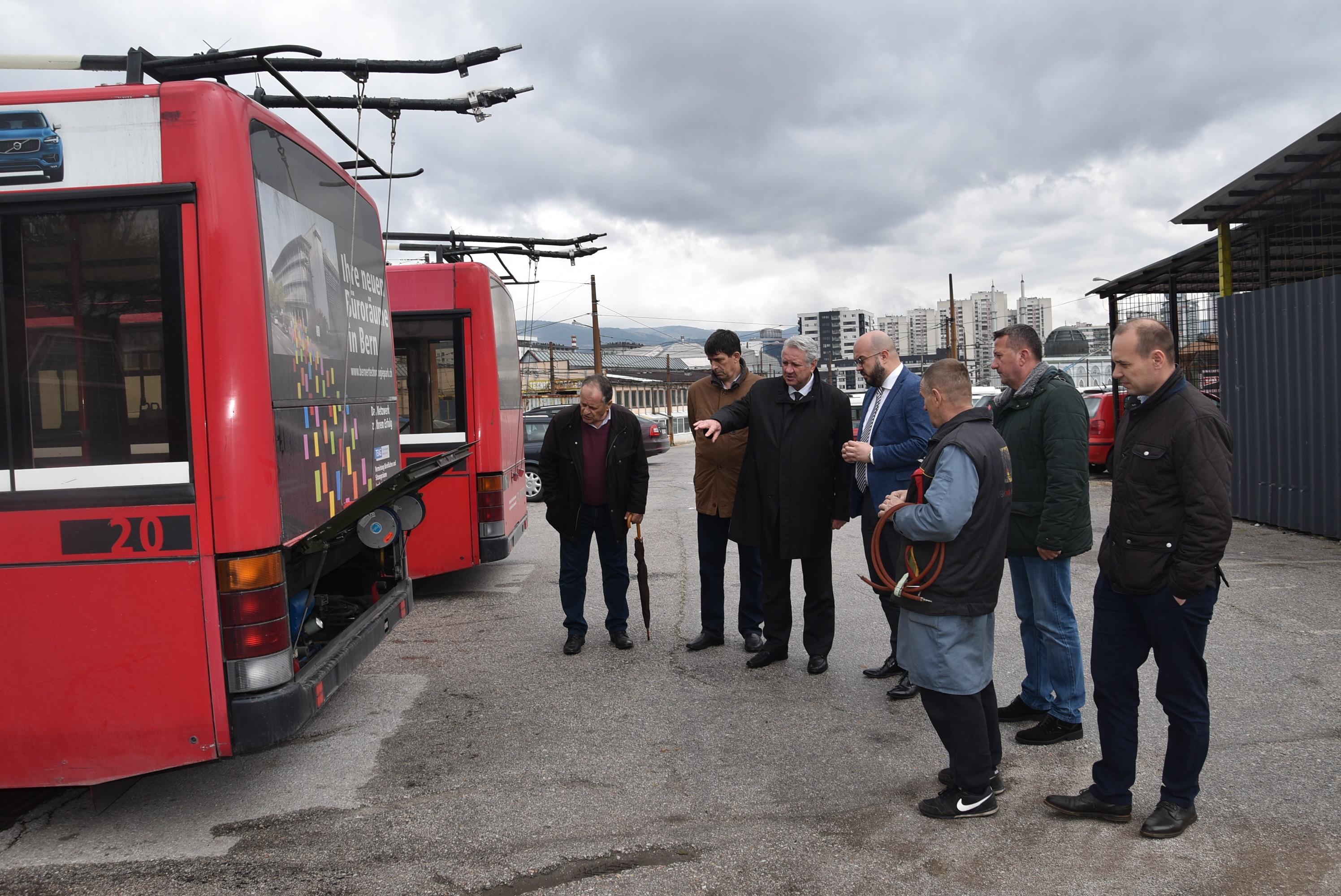 Ministar saobraćaja Kantona Sarajevo Adnan Šteta prisustvovao preuzimanju vozila - Avaz