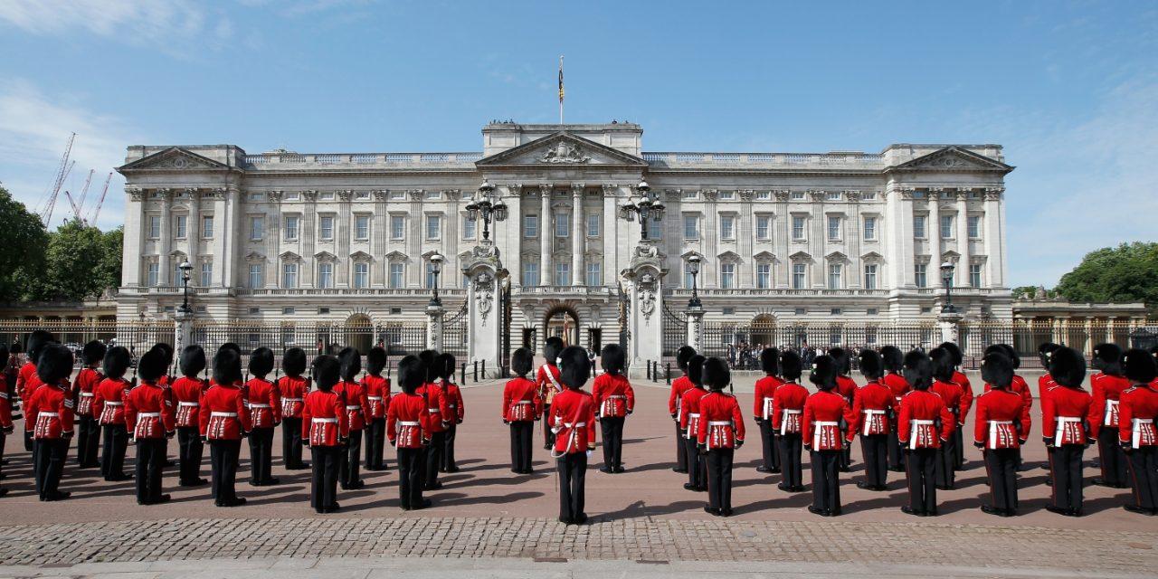 Tajne britanske palače krije 1.200 sluga