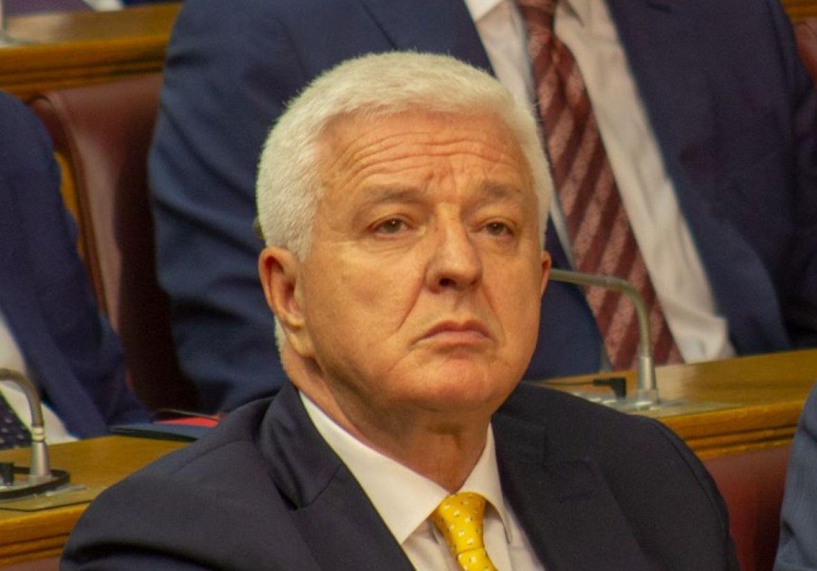 Premijer Crne Gore uputio mitropolitu Amfilohiju upozorenje da ne potiče nerede
