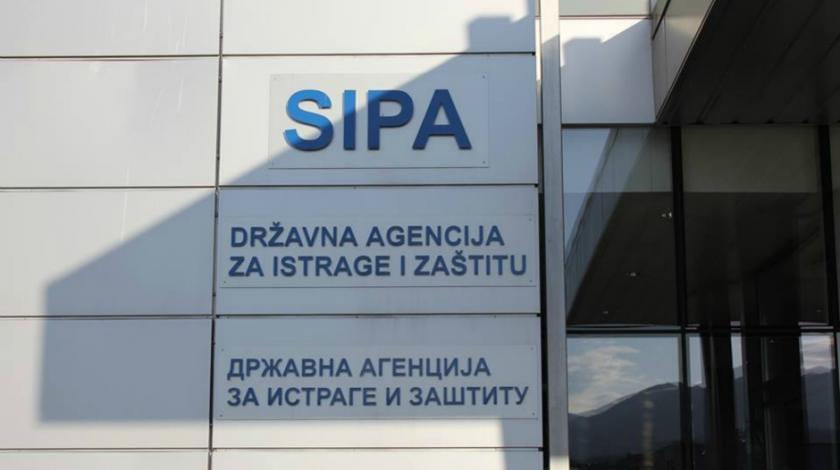 Pripadnik SIPA-e počinio samoubistvo u zgradi u Lukavici